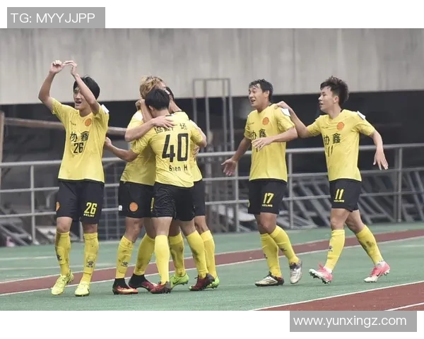 足球明星贝隆近期动态与职业生涯发展回顾分析